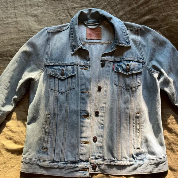 Levi's Denim Jacket - Picture 1 of 4